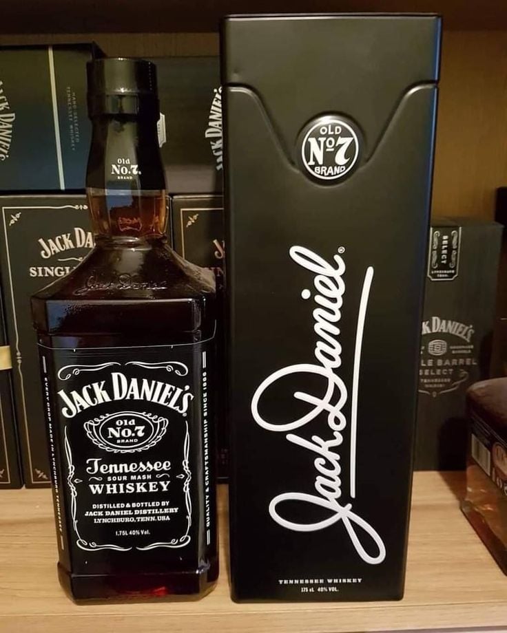 Jack Daniel’s 1.75ML - Whiskey - Premium quality